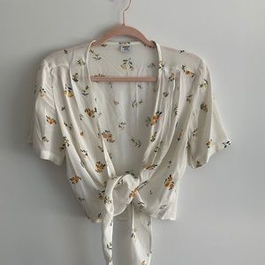 SUNDAY BEST like new tie up top